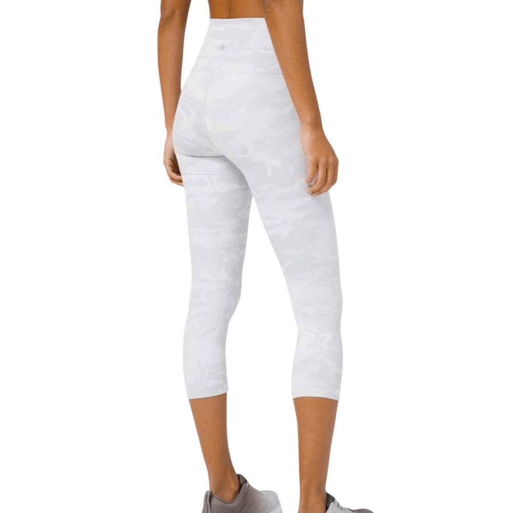 LULULEMON ATHLETICA Wunder Under Crop (Hi-Rise) 'Luxtreme 21" Size 12